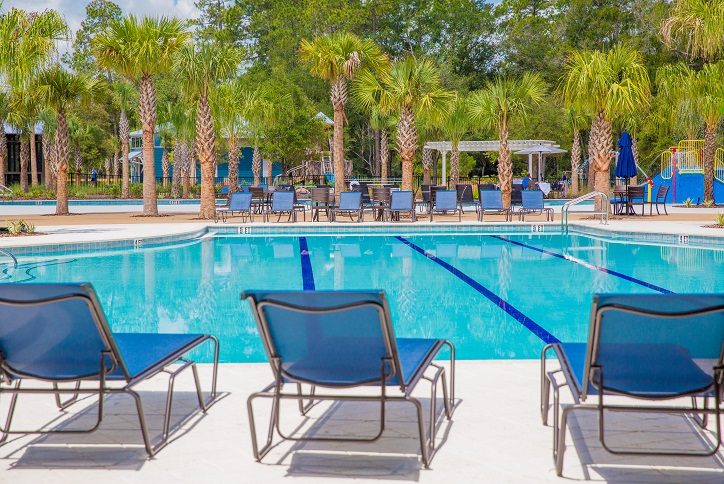 Lounge chairs by lap pool in Bexley.